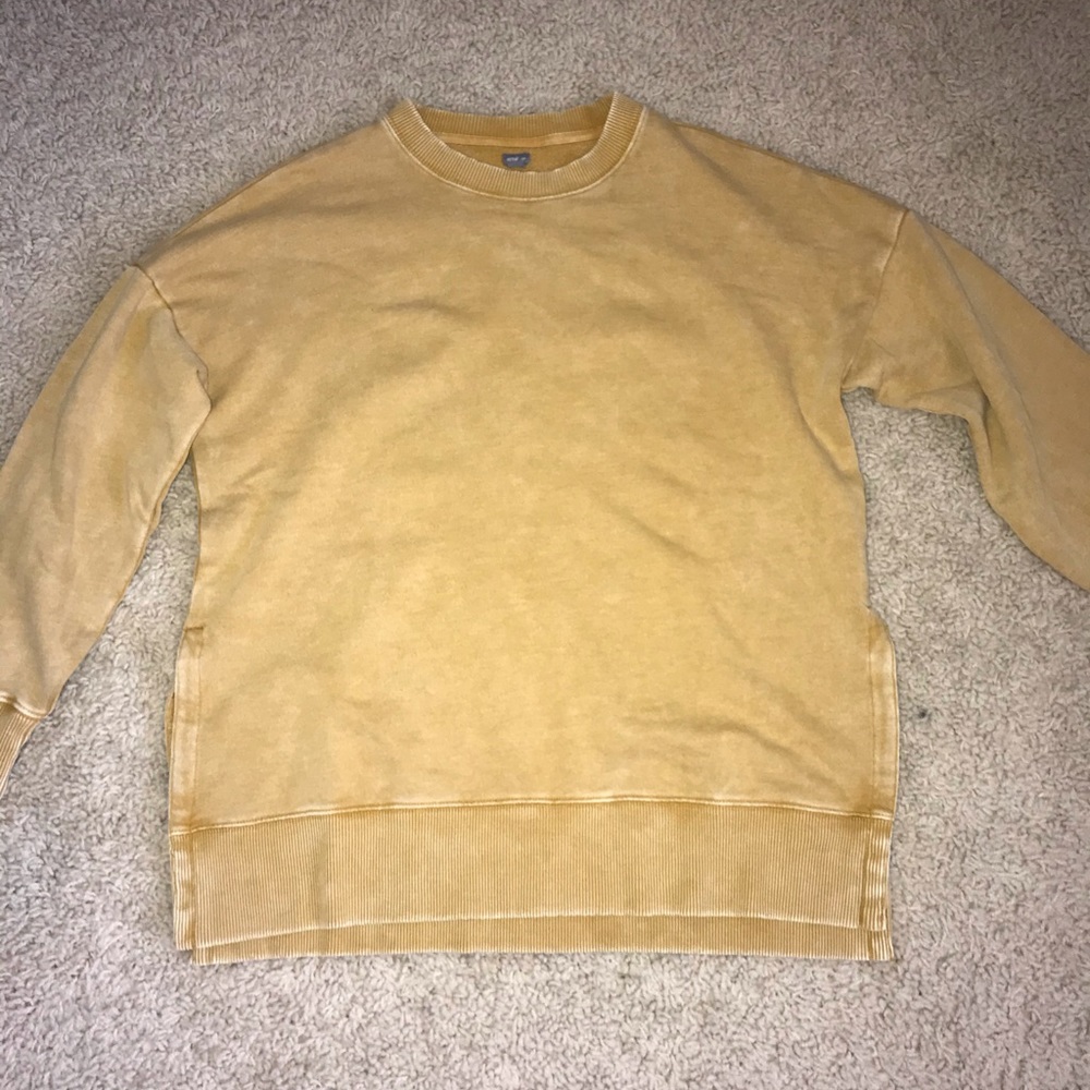 yellow crewneck from aerie